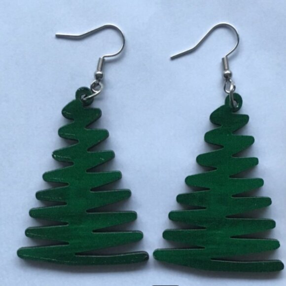 NEW Christmas Tree Dark Green Wooden Dangle Earrings - Picture 1 of 4